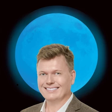 Nigel Lucas
