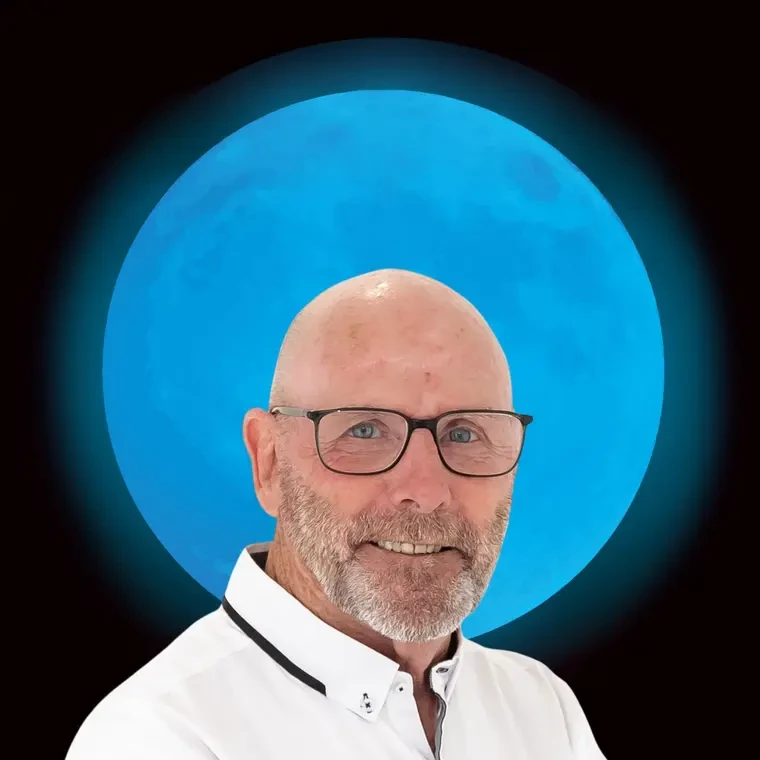 Ian Baker