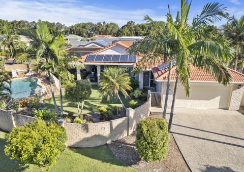 17 Otter Ct, Pelican Waters