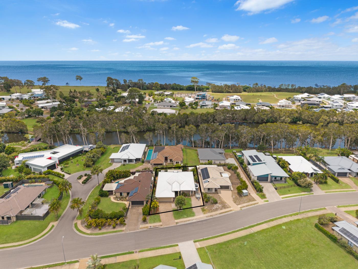 35 Sirenia Dr, Burrum Heads QLD, Burrum Heads - Image 1