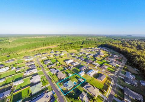 77 Wattle Avenue, Beerburrum