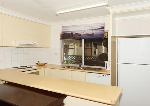 323 Nicklin Way , Bokarina