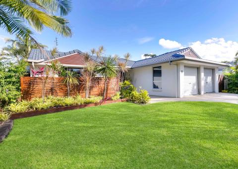 91 Maroochy Waters Drive, Maroochydore