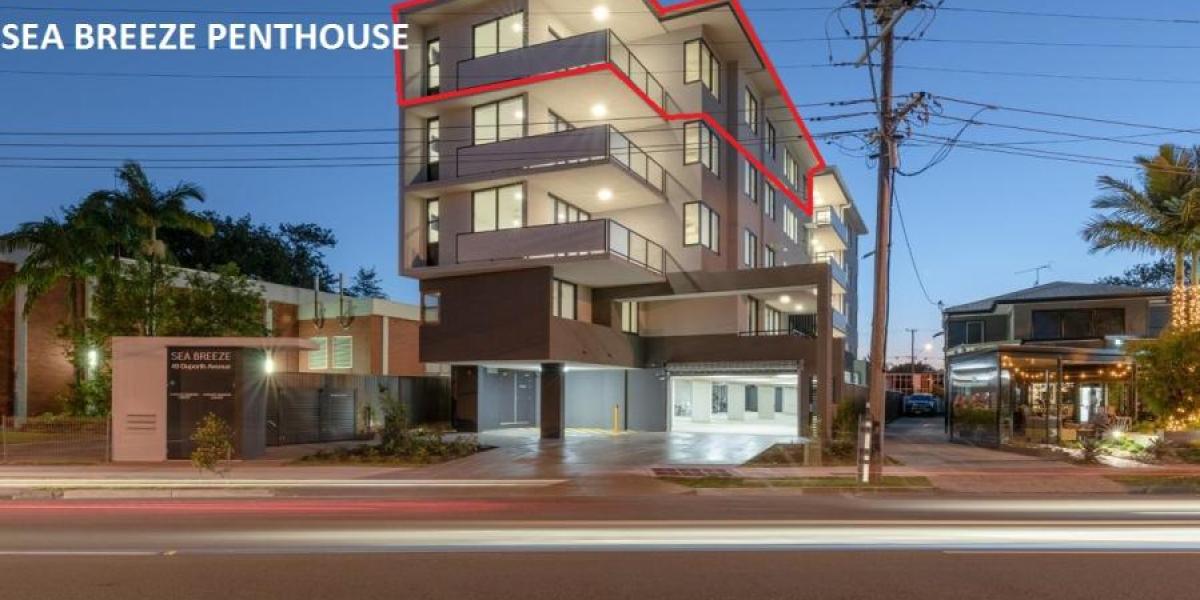 CENTRAL CBD PENTHOUSE WITH STUNNING OCEAN VIEWS