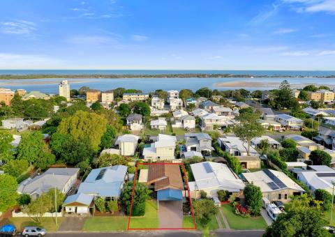 29 Coronation Ave, Golden Beach