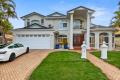 Grand family entertainer in the Mansfield State High School Catchment