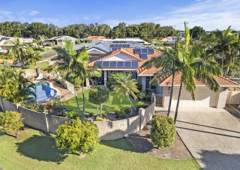17 Otter Ct, Pelican Waters