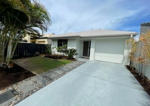 21 Oakdale Cct, Currimundi