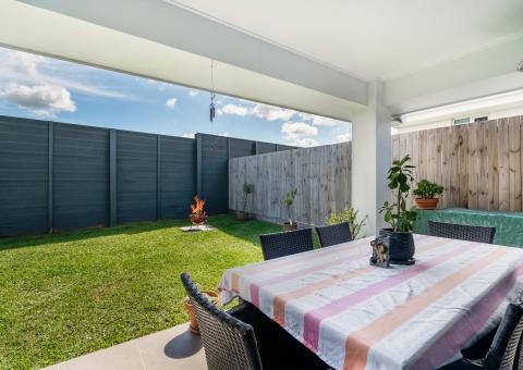 72 Steiner Cres, Baringa