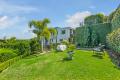 LUXURY APARTMENT WITH ITS VERY OWN GARDEN OF EDEN!