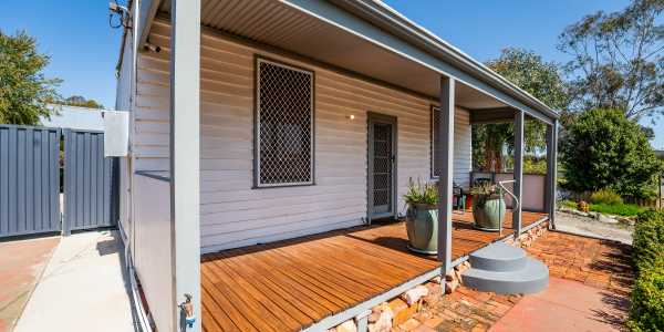 Jenelle Eva POWELL testimonial image