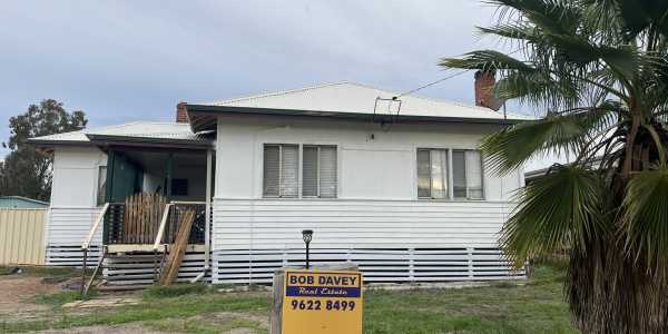 Mari testimonial image