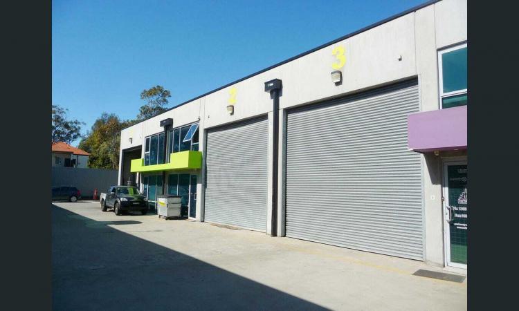 Modern Office Warehouse Unit in Great Location - 229 sqm