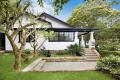 Fully Furnished Garden Apartment With An Inviting House-Like Feel
