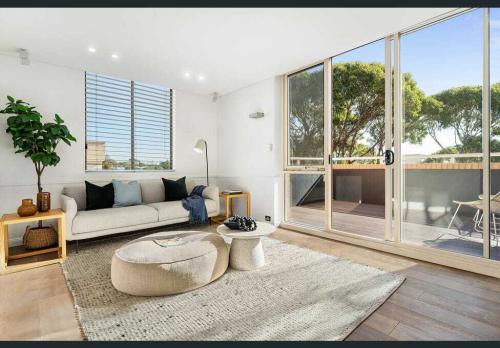 View of Manhattan, NY Industrial & Warehouse Spaces for Rent