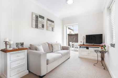 Stylish Apartment in a Prime Bondi Junction Locale