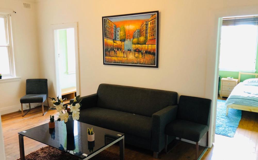 Bondi Living Two Bedroom Apartment Around The Corner From The Beach
