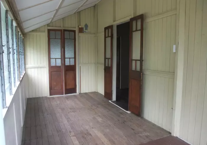 front sun room