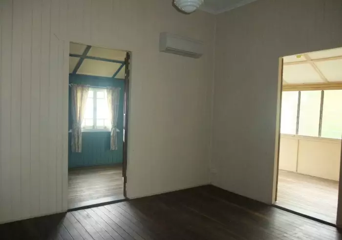 lounge room