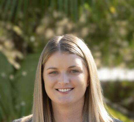 Jenn Lowe photo