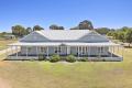 Paradise In A Harkaway Home On 9.8 acres!