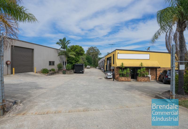 [UNDER OFFER] 1,302m2 CLASSIC INDUSTRIAL UNITS