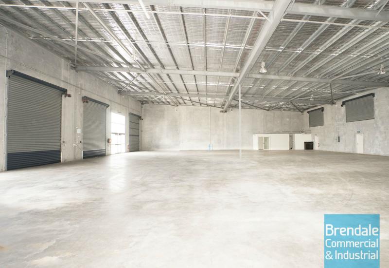1,050m2 MODERN INDUSTRIAL UNIT