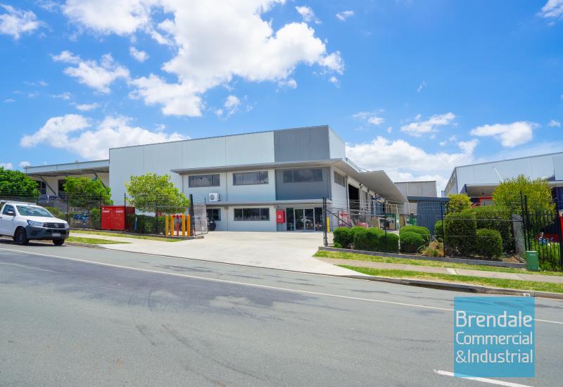 1,504m2 INDUSTRIAL FREESTANDER