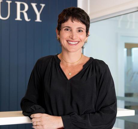 Julia Pischianz photo