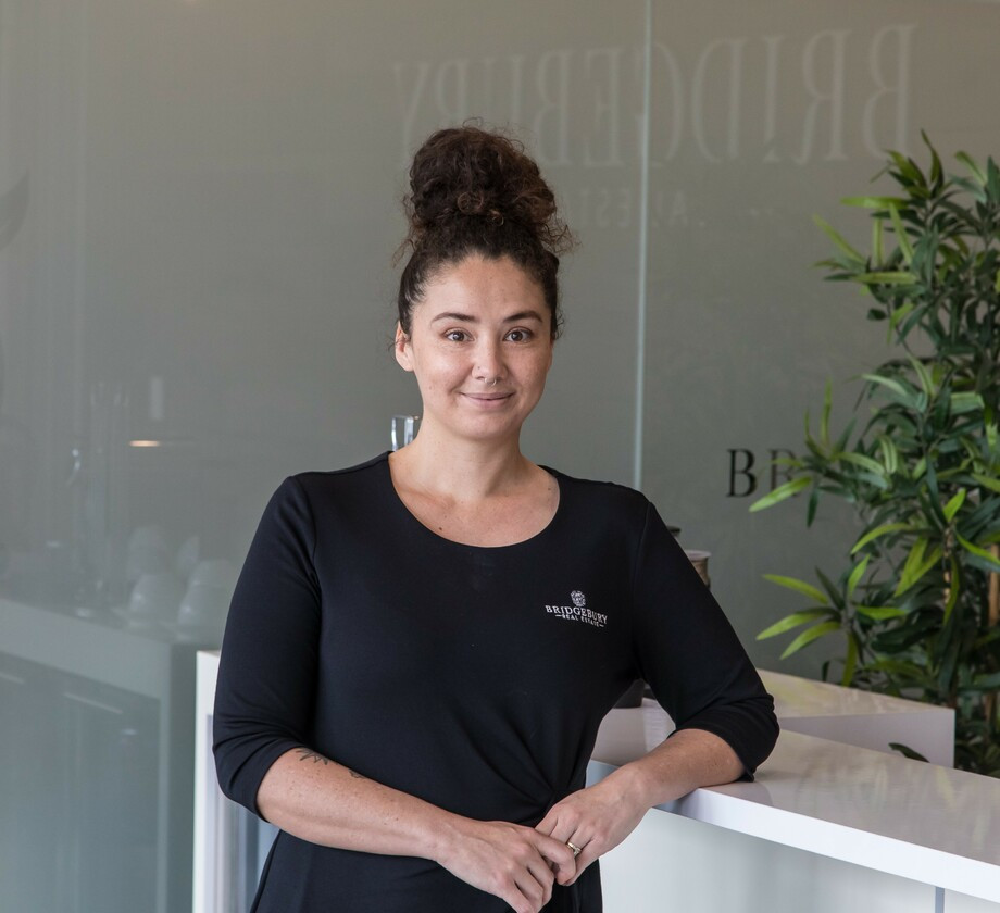 Shelley Watene photo