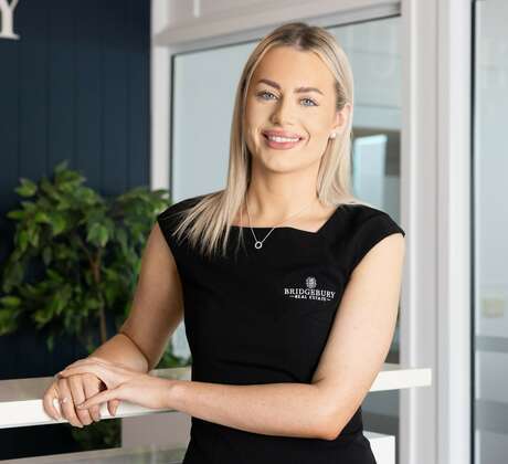 Meet Our Team of Local Experts | Bridgebury Real Estate