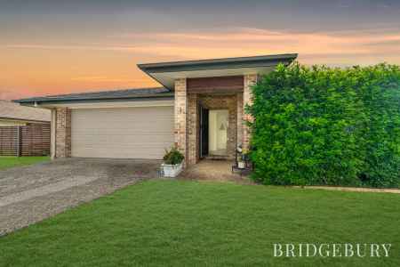 Side Access, Solar Hot Water & Generous Living on a 607m² Block