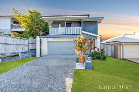 Double Storey 4 Bedroom Family Home With A Double Gate Side Access In The Heart Of The River Breeze Estate