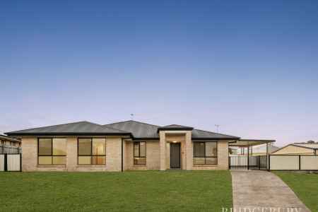 Resort-Style Family Living in One of North Rise Estate's Most Sought-After Cul-de-Sacs