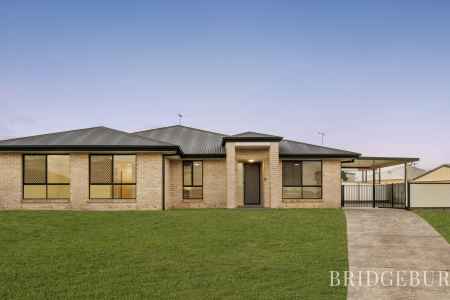 Resort-Style Family Living in One of North Rise Estate's Most Sought-After Cul-de-Sacs