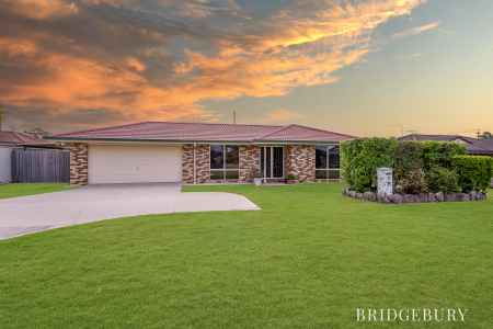 Family Living at it's finest, with 2 x Double Gate Side Access on a 700m2 Block