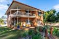 Spacious Upper-Level Living in Glass House Mountains!