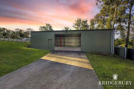 Tradie Heaven on 3000sqm - Serious Shed, Solar-Heated Pool & Room to Roam