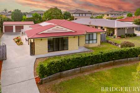 Spacious Family Living in a Quiet Cul-de-Sac - 827m² Block with Shed & Room for a Pool