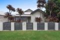 3-Bedroom Family Home in Sought-After Meridan Plains!