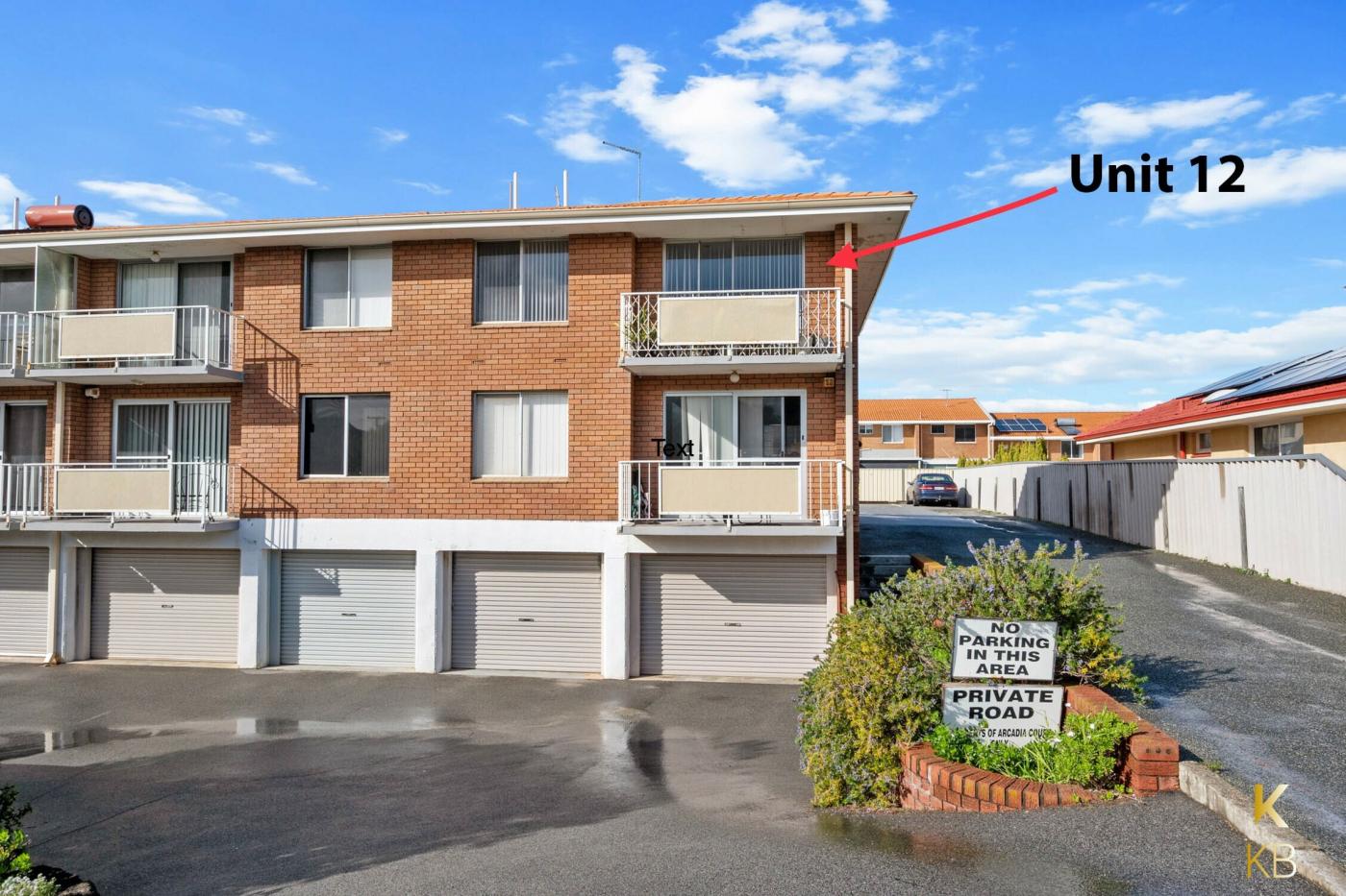 Unit off Penguin Road access offering sea views from the kitchen