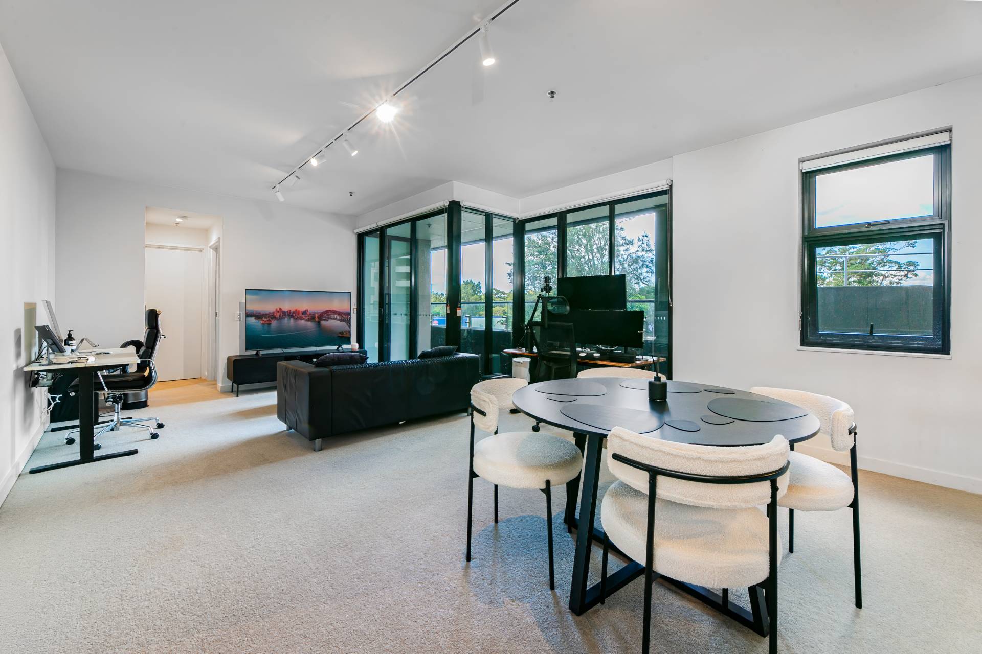 106/26 Levey St, Wolli Creek - Thumbnail 2