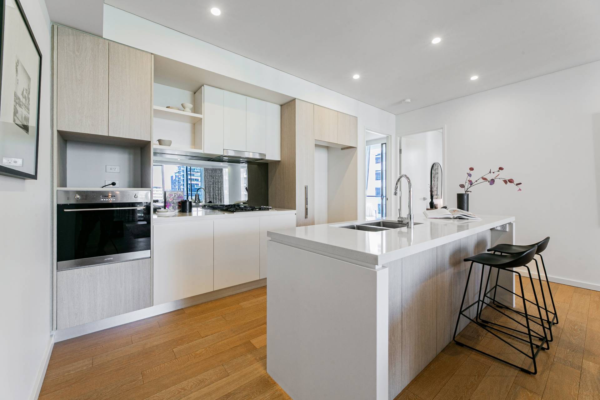 709/2 Muller Lane, Just Listed - Thumbnail 4