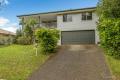 GREAT location, CONVENIENT and right opposite the Palmwoods State School!