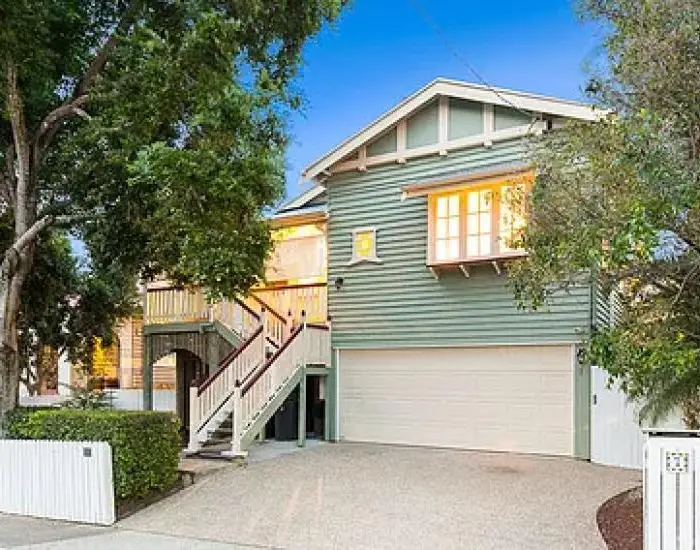 Clayfield Real Estate