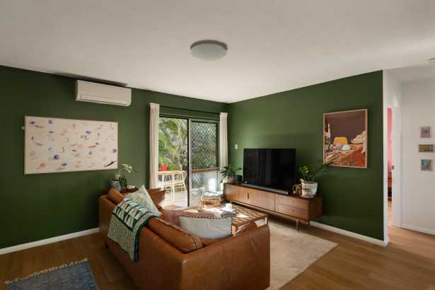 Private, Practical and Perfectly Positioned in Ascot 