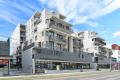 ONSITE PROPERTY MANAGER  - SPACIOUS 2 BEDDER PLUS 2 COURTYARDS - SMART HOME SET UP