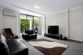 Stylish 2 Bedroom Apartment in Balmoral Gardens