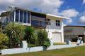 Renovated 3 bedroom double storey beach home with granny flat and sea views