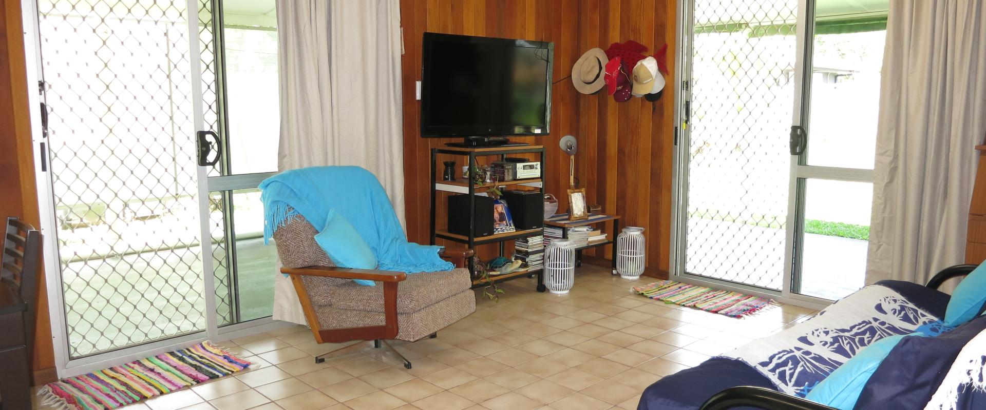 Cardwell & District Real Estate Affordable 2b/r holiday home is close